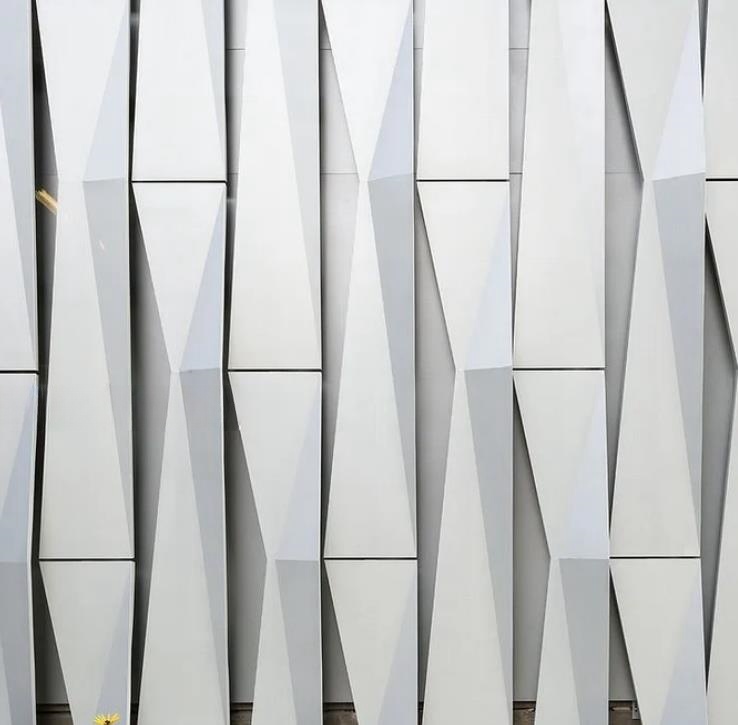 GRC大板通常多大？如何安裝它？