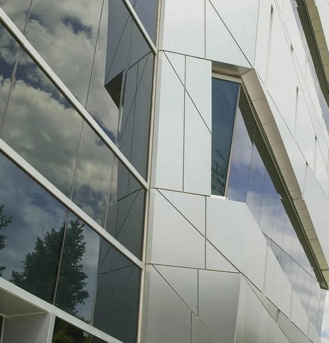 哪些因素影響GRC幕墻板的質(zhì)量？